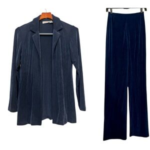 Chicos Travelers Jacket Pant Set